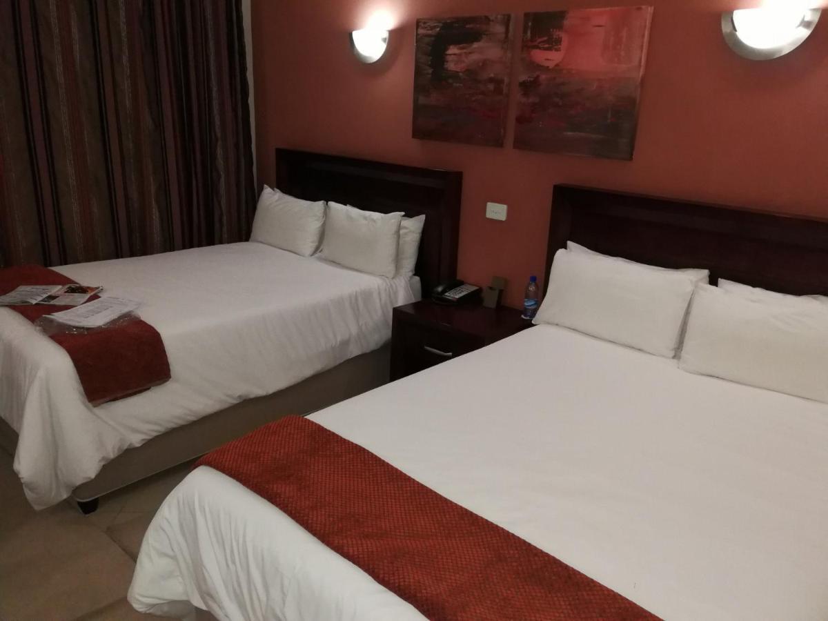 Royal Hotel Polokwane Kültér fotó