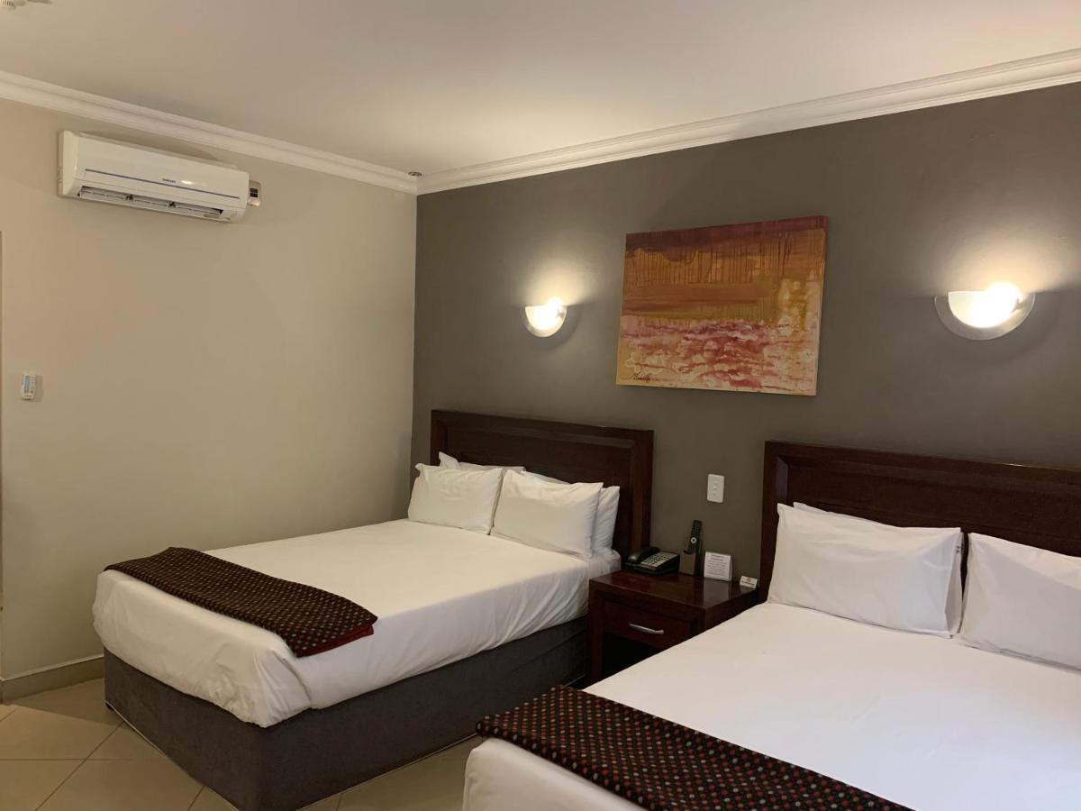 Royal Hotel Polokwane Kültér fotó