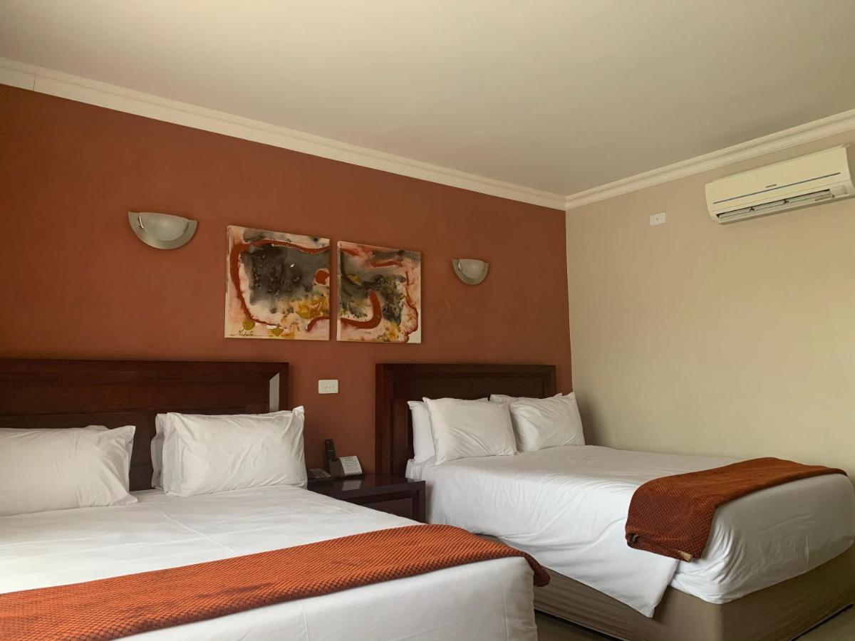 Royal Hotel Polokwane Kültér fotó