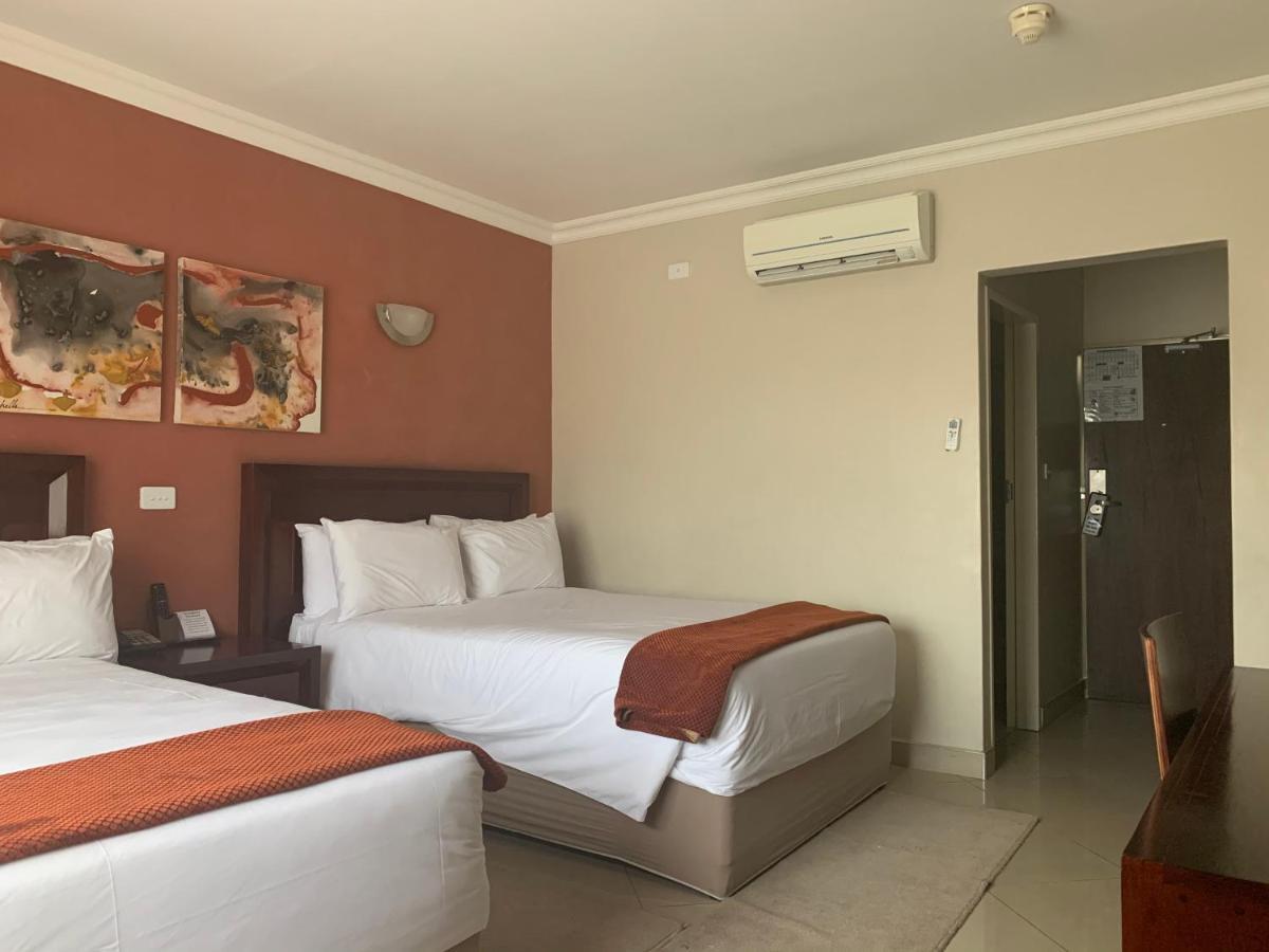 Royal Hotel Polokwane Kültér fotó